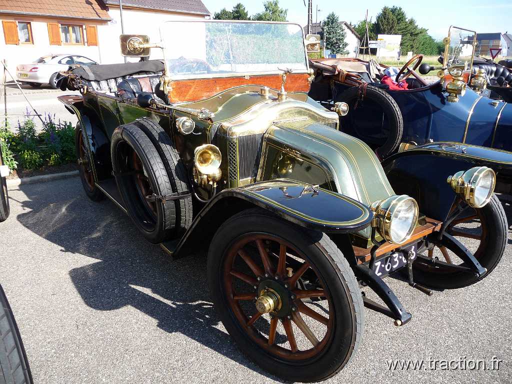 2011_rallye_des_princes (105).jpg - 12/06/2011 - 68127 NIEDERENTZEN 22ème RALLYE des PRINCES - Parking salle des fètes - RENAULT - DM - 1914